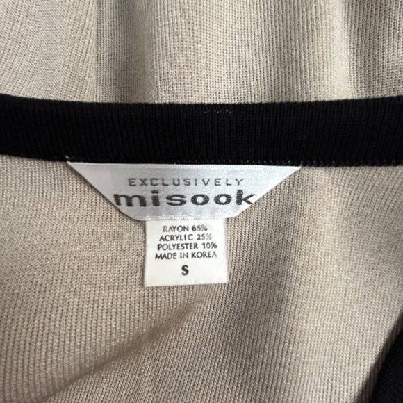 Exclusively Misook Womens Beige Knit V-Neck Tunic Sweater Small Pullover Casual - Picture 3 of 7